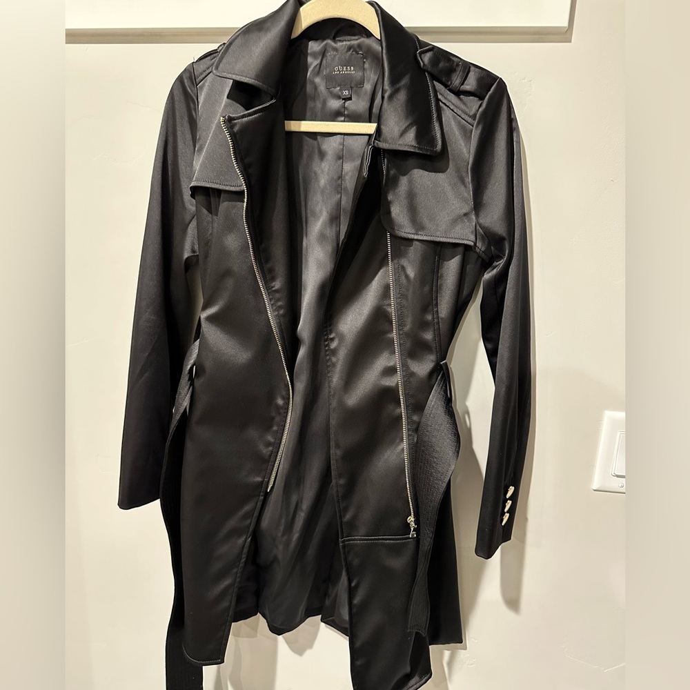 XS Guess shiny satin trench coat
